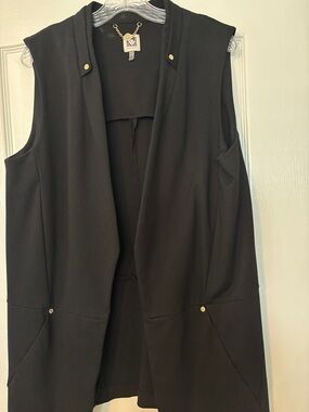 Anne Klein Black Top with Gold Chain Accent